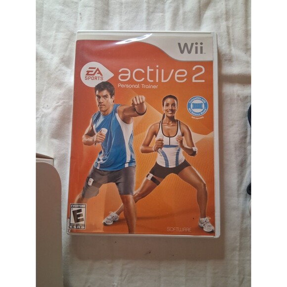 Wii Active 2 Personal Trainer Game Nintendo EA Sports New Open Box Complete - Picture 3 of 12